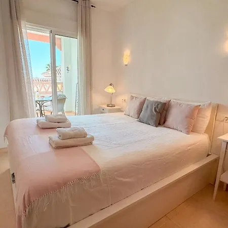Urb Chimenea Apartment Nerja