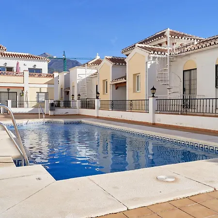 Daire Urb Chimenea Nerja